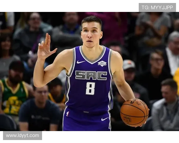 鹈鹕与国王激战一触即发 新赛季焦点对决精彩呈现