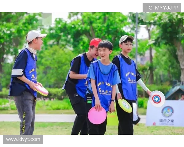 南京飞盘队的奋斗与荣耀极限运动嘉年华的精彩瞬间回顾