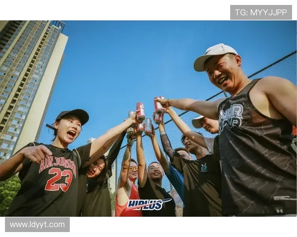 杭州飞盘队与西安飞盘队赛后复盘分析意识碰撞与战术对抗