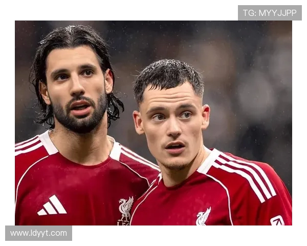 利物浦与巴萨激战成名场面进球回顾与精彩瞬间分析 利物浦与巴萨激战成名场面进球回顾与精彩瞬间分析